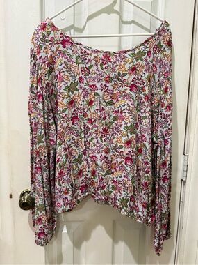 Loft V back Floral Cottagecore Top